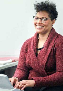 Mount Hope court reporting student wins speed contest