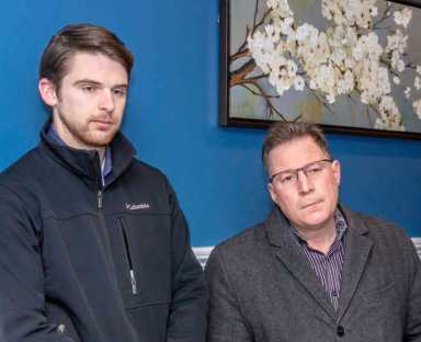 Residents, landlord hash out issues at Bedford Park Manor|Residents, landlord hash out issues at Bedford Park Manor|Residents, landlord hash out issues at Bedford Park Manor