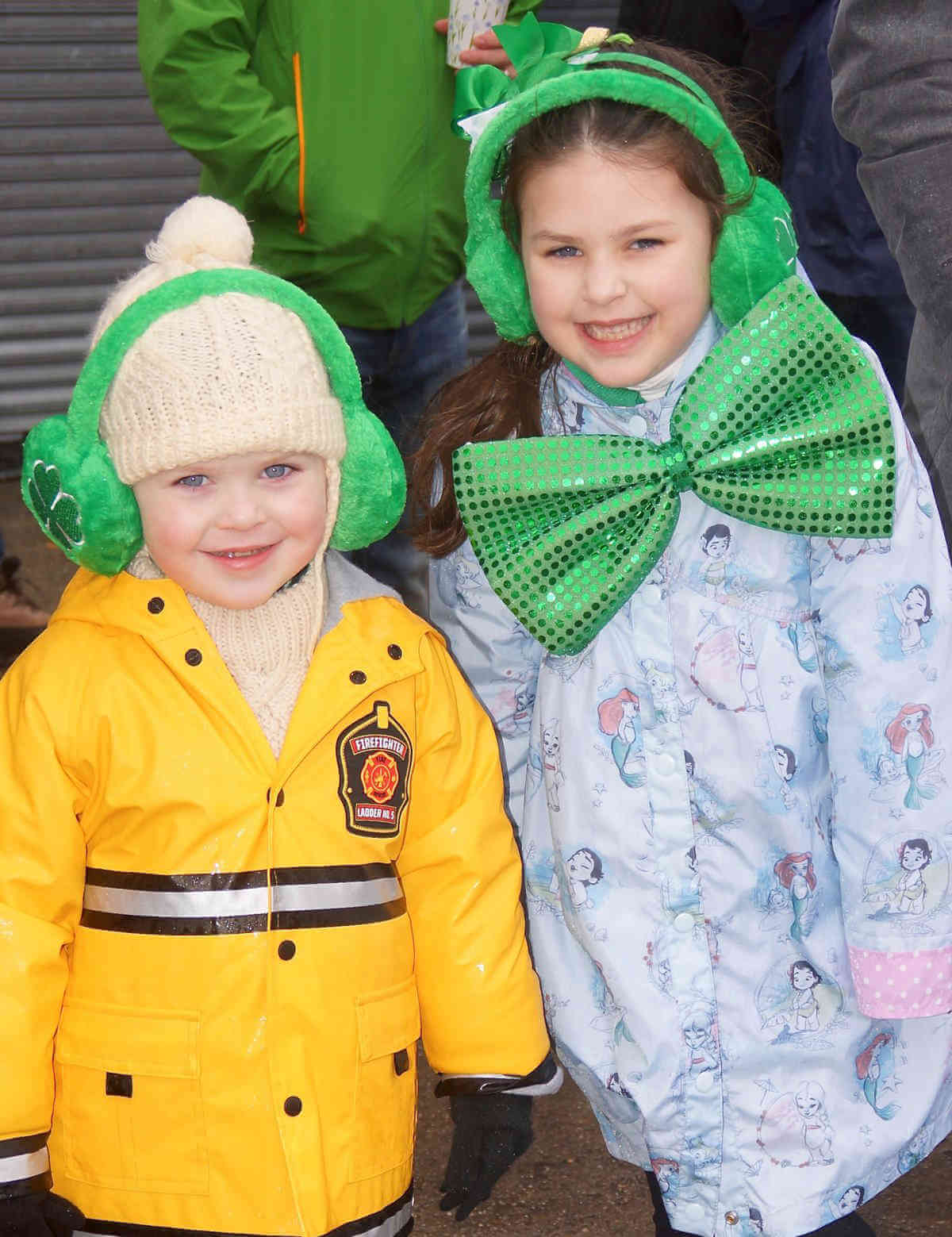 who organizes the throggs neck st patricks day parade