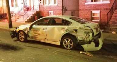 Trash truck hits 15 cars/Driver flees after totaling 8 vehicles , damaging others|Trash truck hits 15 cars/Driver flees after totaling 8 vehicles , damaging others|Trash truck hits 15 cars/Driver flees after totaling 8 vehicles , damaging others|Trash truck hits 15 cars/Driver flees after totaling 8 vehicles , damaging others|Trash truck hits 15 cars/Driver flees after totaling 8 vehicles , damaging others