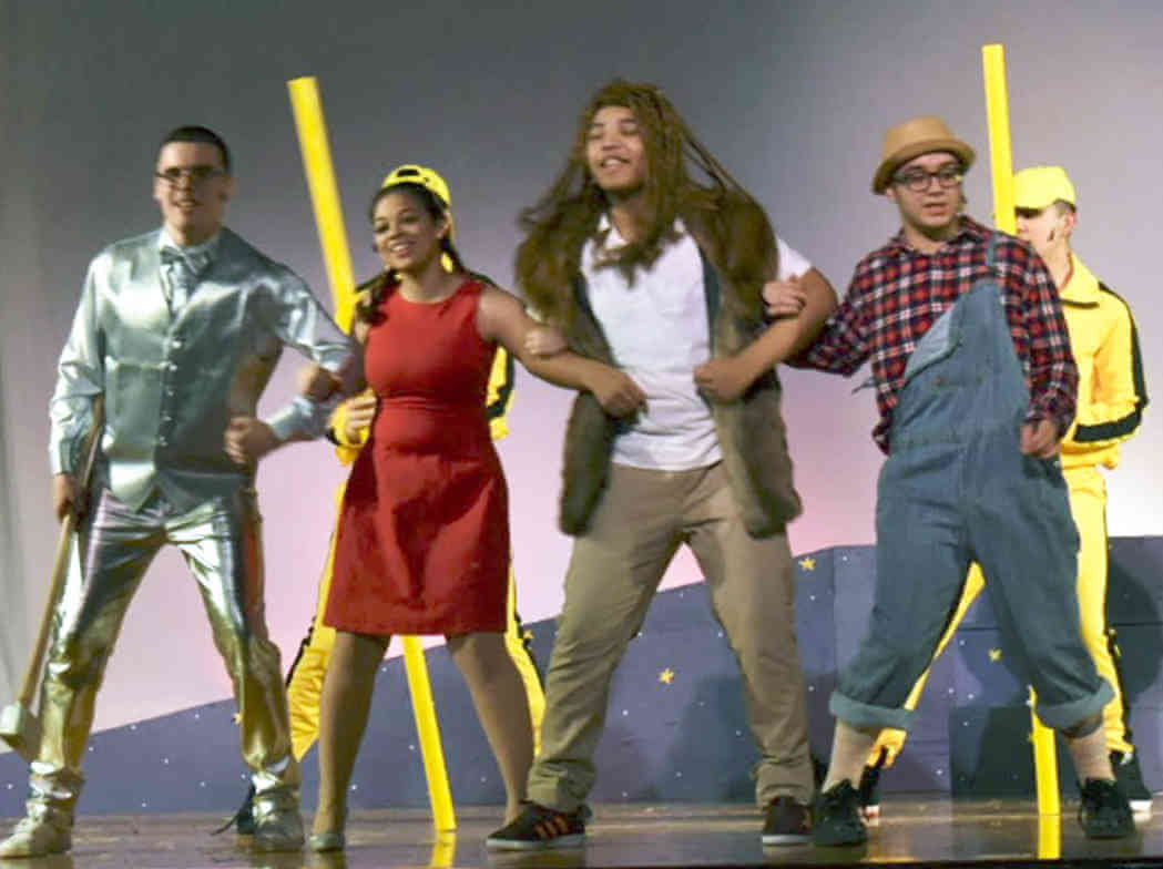 Hayes Brings ‘The Wiz’ To The Bronx
