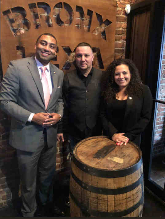 Fernandez Hosts Young Professionals Happy Hour