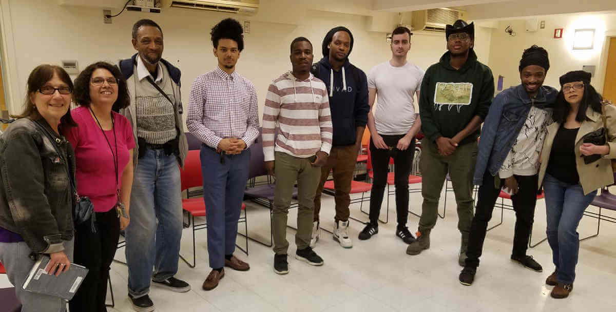 Pel Pkwy writer teams with NYPL for free ‘spoken’ workshops|Pel Pkwy writer teams with NYPL for free ‘spoken’ workshops