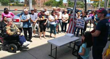 Biaggi letter objects to 2800 Bruckner as a 822 program