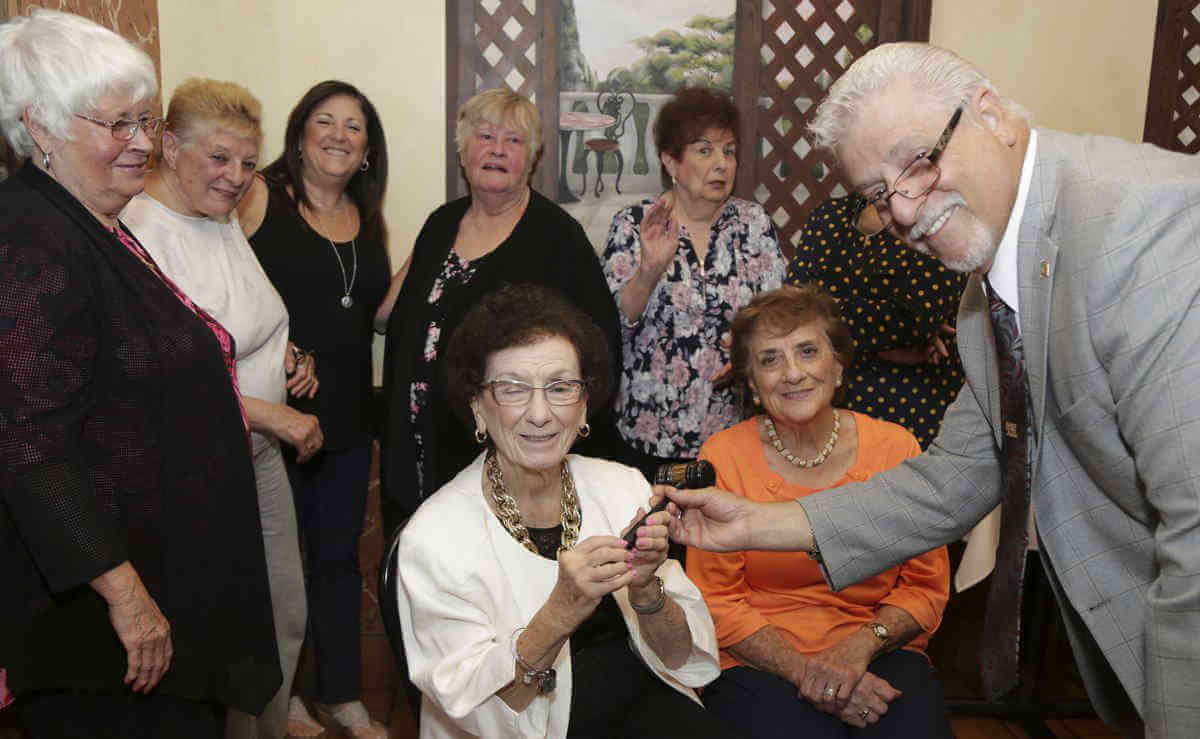AMVETS Post 38 Ladies Auxiliary Installs Officers|AMVETS Post 38 Ladies Auxiliary Installs Officers