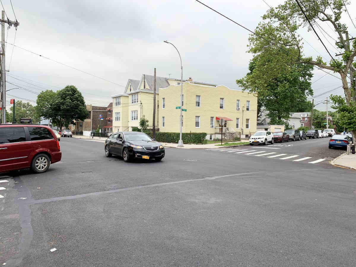 New traffic signal OK’d for Coddington and Crosby aves|New traffic signal OK’d for Coddington and Crosby aves