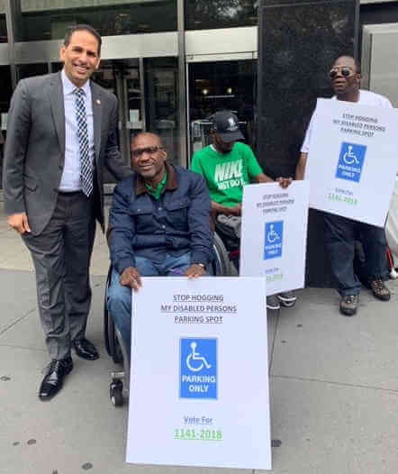 Cabrera Helps Handicapped Community