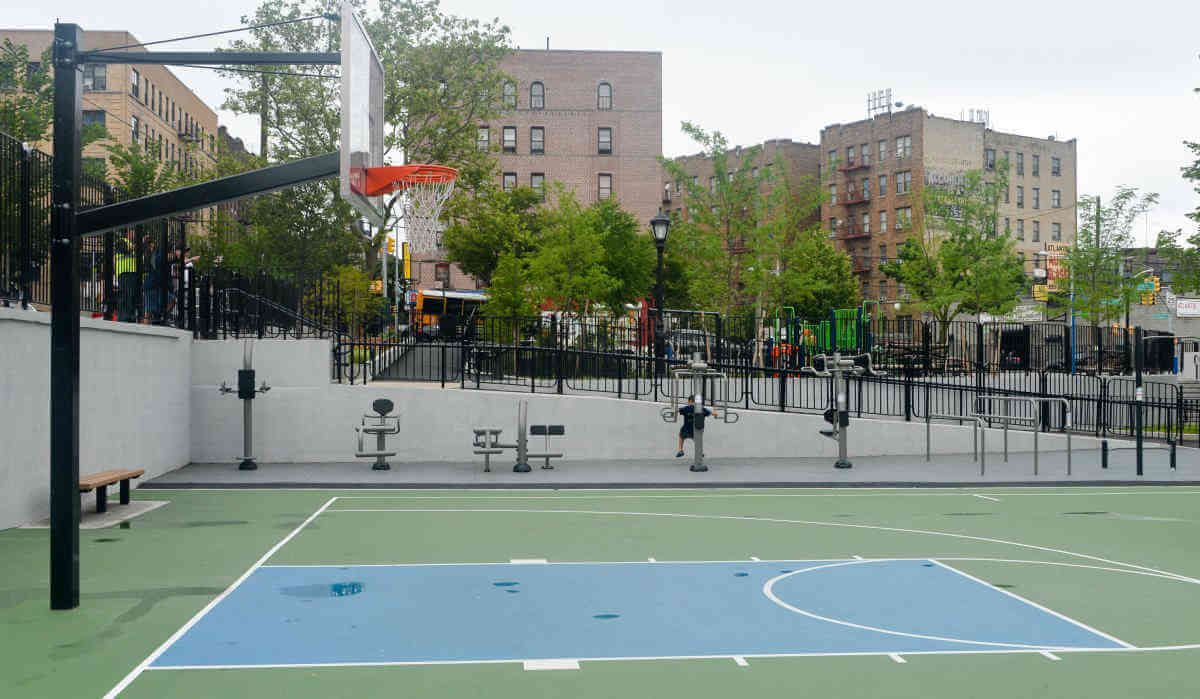 Hunts Point Playground gets an over $3 million revamp|Hunts Point Playground gets an over $3 million revamp