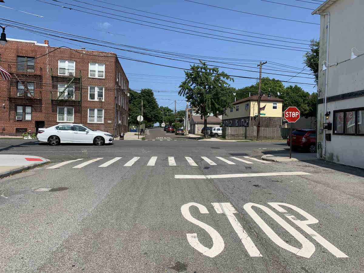 First new traffic light in 35 years approved for City Island|First new traffic light in 35 years approved for City Island