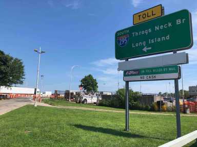 Shut the Harding Avenue TN Bridge entrance: CB10