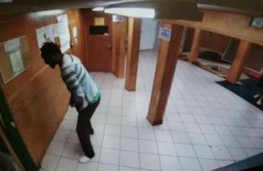 Man makes terror threat on 49th Pct., tries to recruit mosque’s help|Man makes terror threat on 49th Pct., tries to recruit mosque’s help