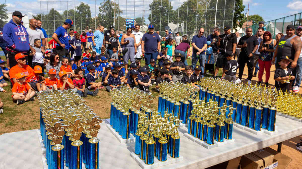 Throgs Neck Little League Hosts Trophy/Family Day|Throgs Neck Little League Hosts Trophy/Family Day|Throgs Neck Little League Hosts Trophy/Family Day|Throgs Neck Little League Hosts Trophy/Family Day|Throgs Neck Little League Hosts Trophy/Family Day|Throgs Neck Little League Hosts Trophy/Family Day
