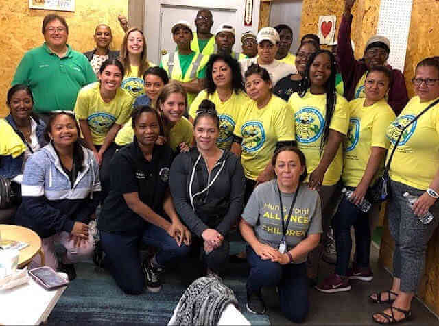 Councilman Salamanca joins Hunts Point Neighborhood Cleanup|Councilman Salamanca joins Hunts Point Neighborhood Cleanup