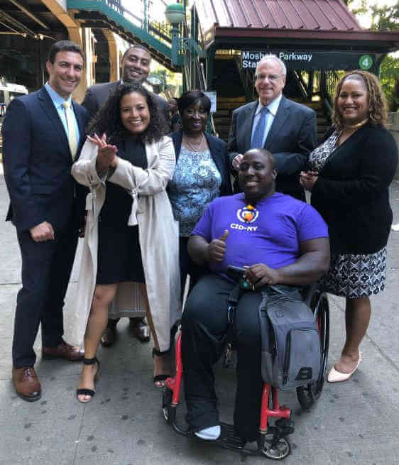 Elected officials gather to celebrate renovations at Mosholu 4 train station