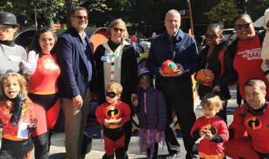Assemblyman Dinowitz visits children at Amalgamated Nursery School