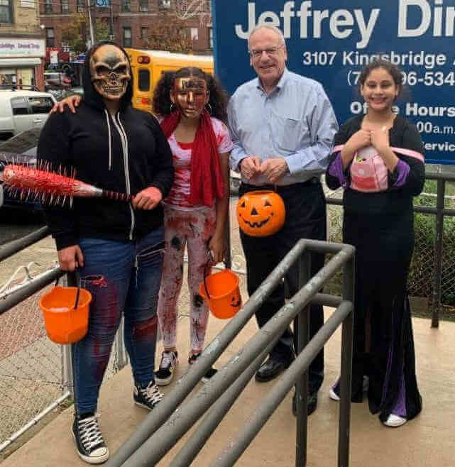 Assemblyman Jeffrey Dinowitz’ office hosts Halloween Party