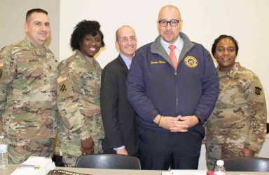 Senator Rivera combines Veterans Day and Thanksgiving in recent event|Senator Rivera combines Veterans Day and Thanksgiving in recent event