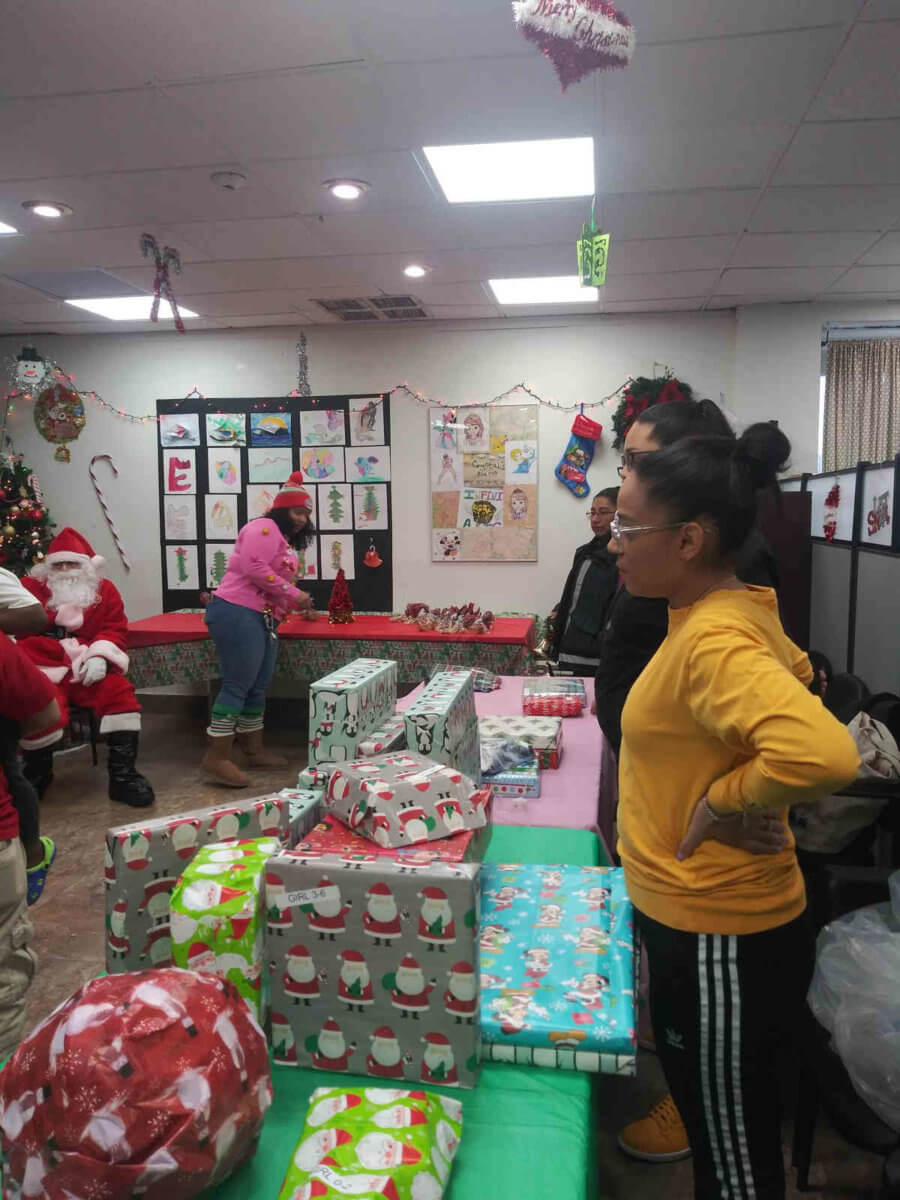 Three Bronx shelters receive holiday gifts from TNVAC, CB10
