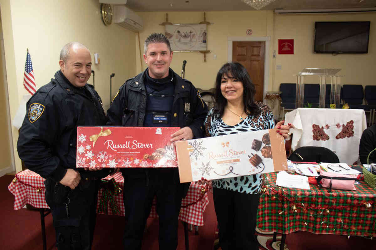 Gun Hill Civic Group hosts holiday gathering, final meeting of the year|Gun Hill Civic Group hosts holiday gathering, final meeting of the year|Gun Hill Civic Group hosts holiday gathering, final meeting of the year
