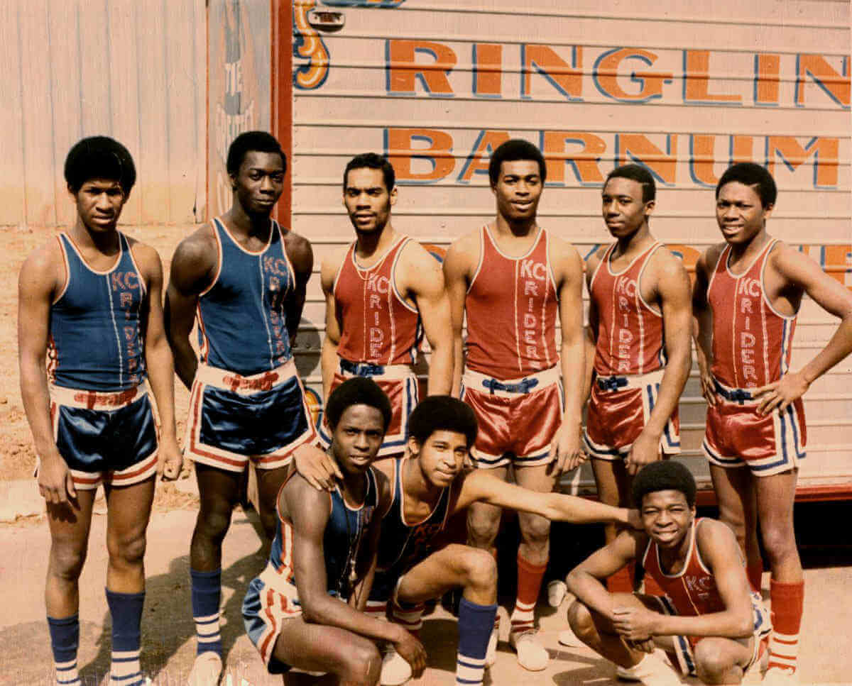 Bronx Circus Troupe Honored Bronx Times