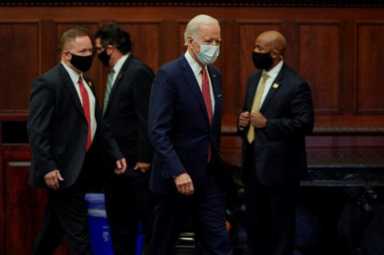 2020-06-02T144138Z_1_LYNXMPEG511BK_RTROPTP_3_USA-ELECTION-BIDEN-740×492