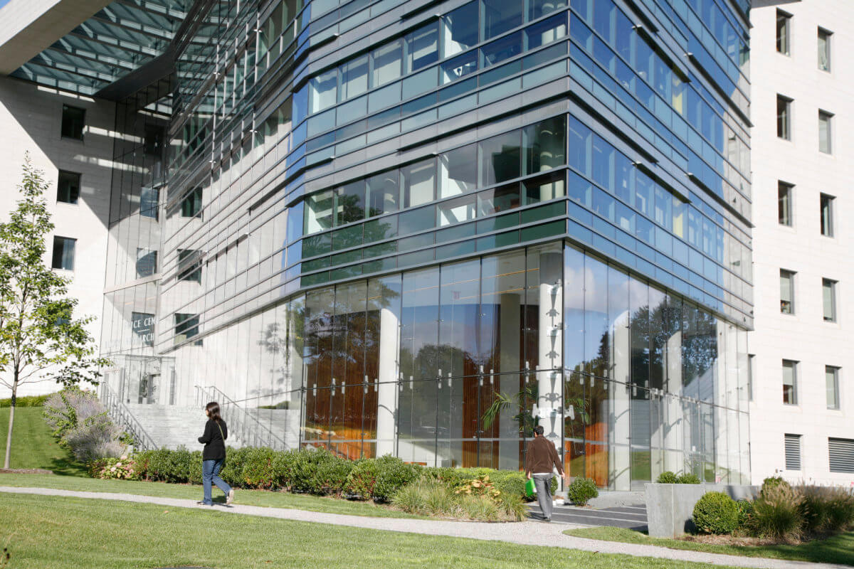 Albert Einstein College of Medicine receives 1 million challenge grant for COVID19 research