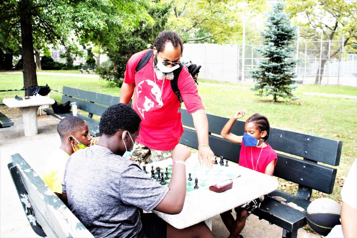YKINGSNQUEENS RALLY AGAINST GUN VIOLENCE CHESS XIII