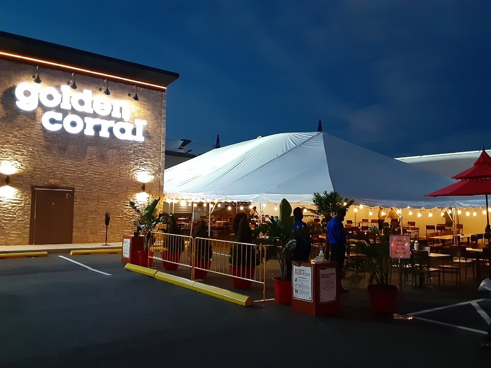 Bronx Golden Corral outdoor dining