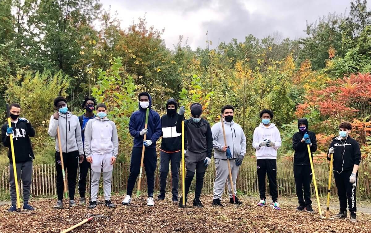 In spite of COVID19, students from St. Raymond High School step up to