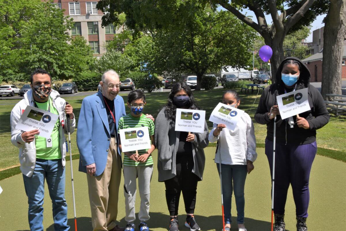 Mid Atlantic Blind Golf Association Hosts Grand Opening Of Chip Putt 