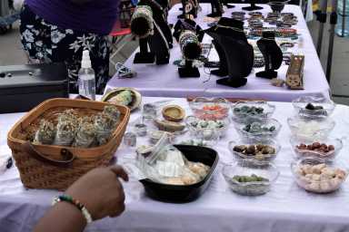 Flea_Market2