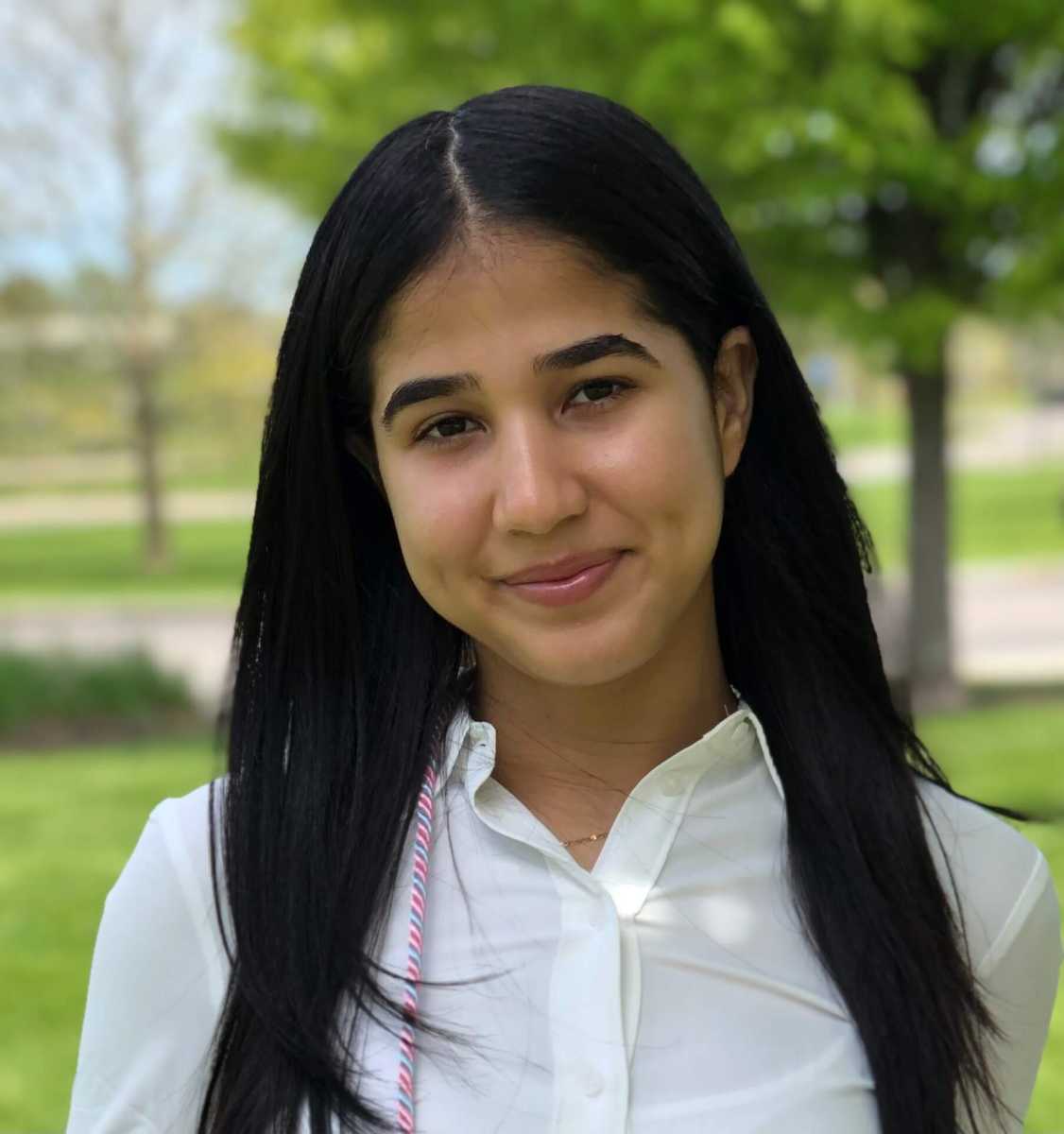 Amanda Gomez Feliz Headshot