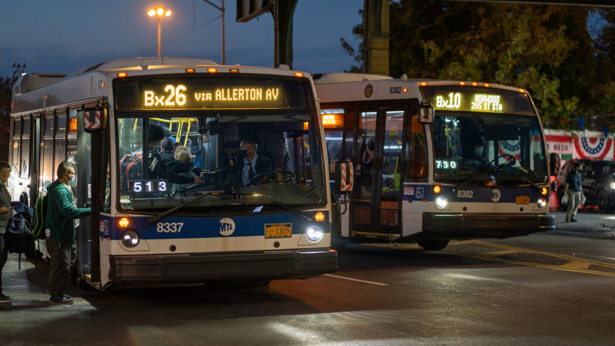 MTA, buses