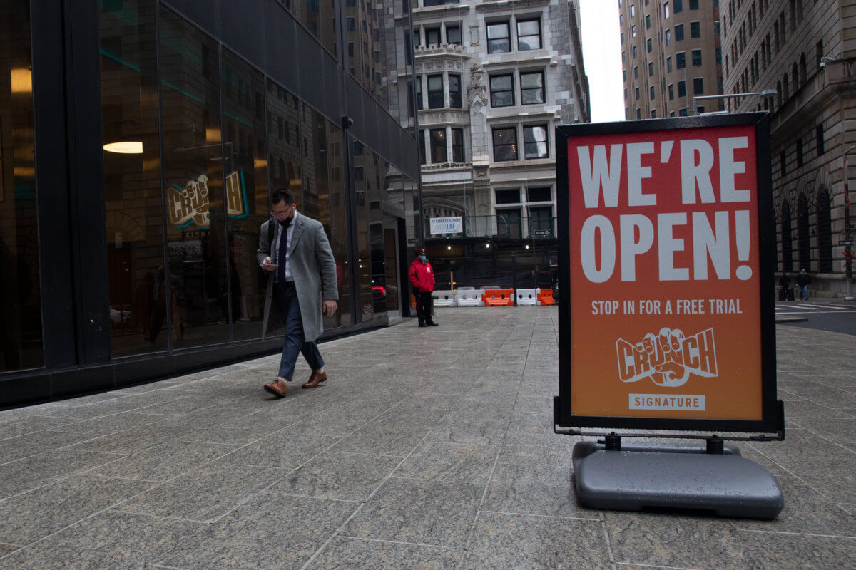 010521_manhattan_worker_1.0