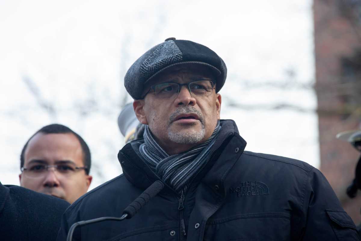 011022_bronx_fire_banks_1.0