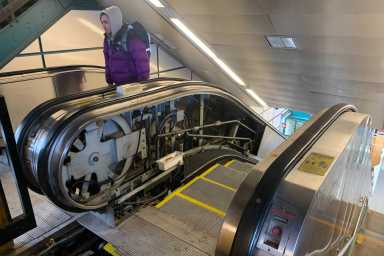 032322_gun_hill_escalator.0