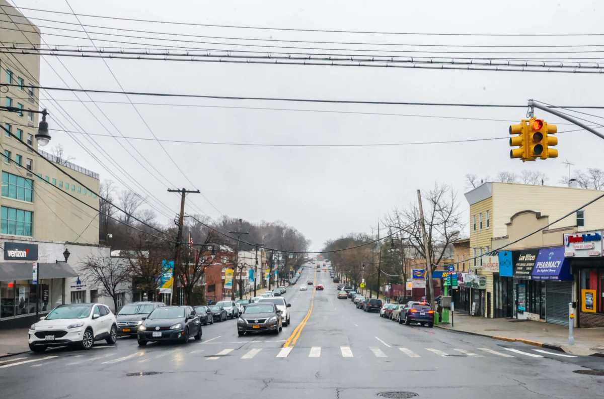 Riverdale Avenue 8B7A4223