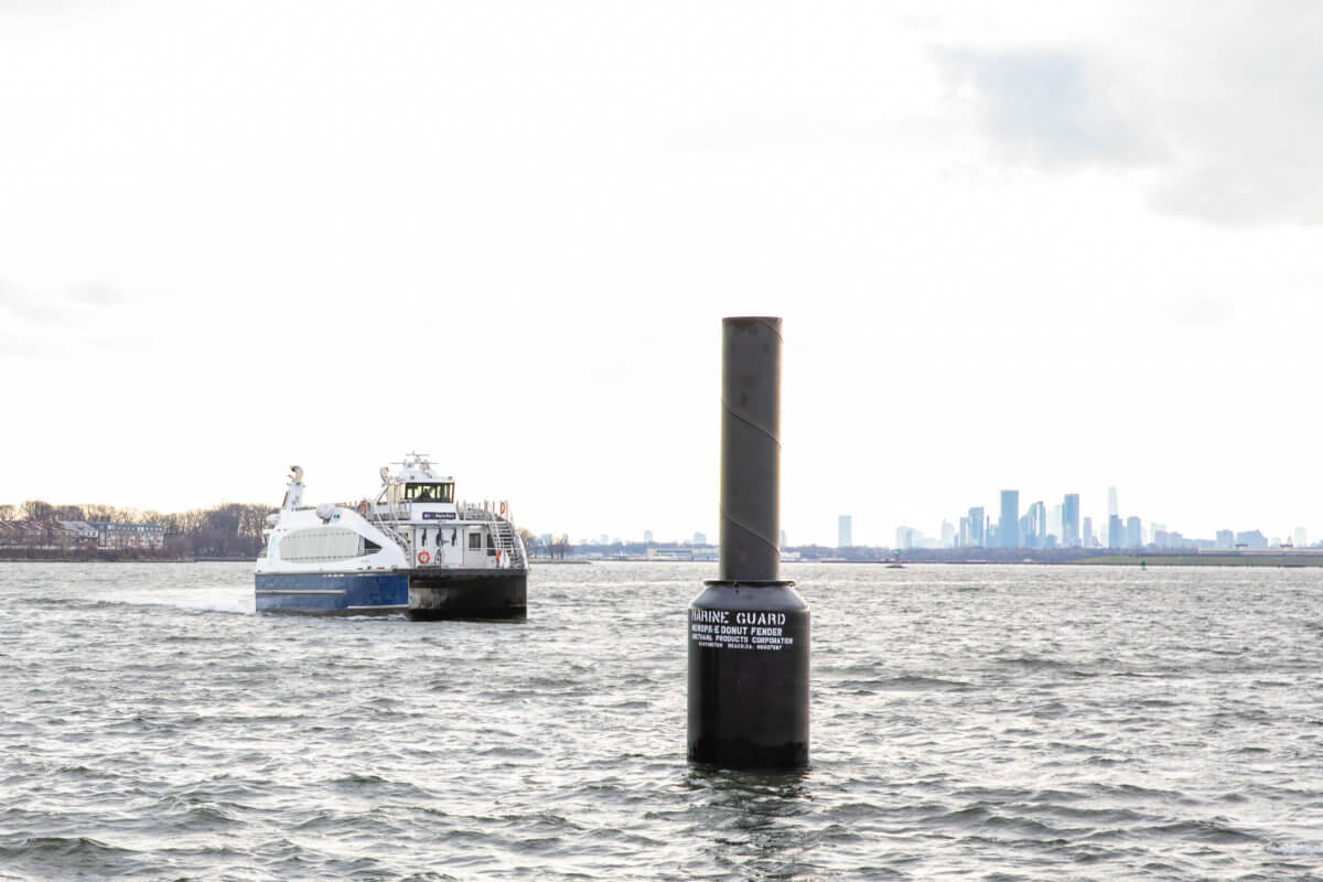 Ferry tn_-12