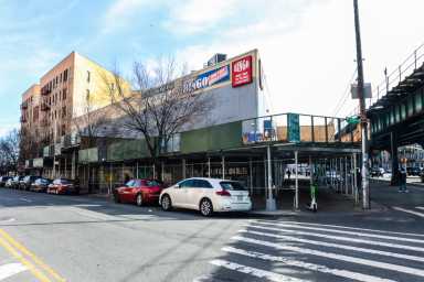 white plains road shelter