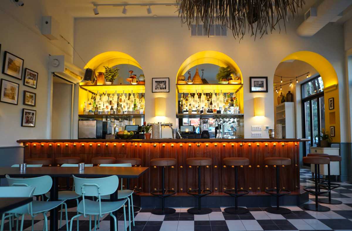 ChocobarCortesBarMaindiningRoom