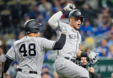 2022-04-30T023525Z_1514994074_MT1USATODAY18176850_RTRMADP_3_MLB-NEW-YORK-YANKEES-AT-KANSAS-CITY-ROYALS-1200×829-1