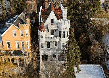 kingsbridge-bronx-homes-for-sale-2744-kingsbridge-terrace-castle-2022-exterior-crop