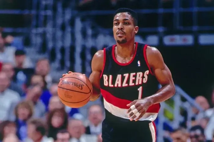 ROD STRICKLAND  Knicks basketball, Football and basketball, Nba