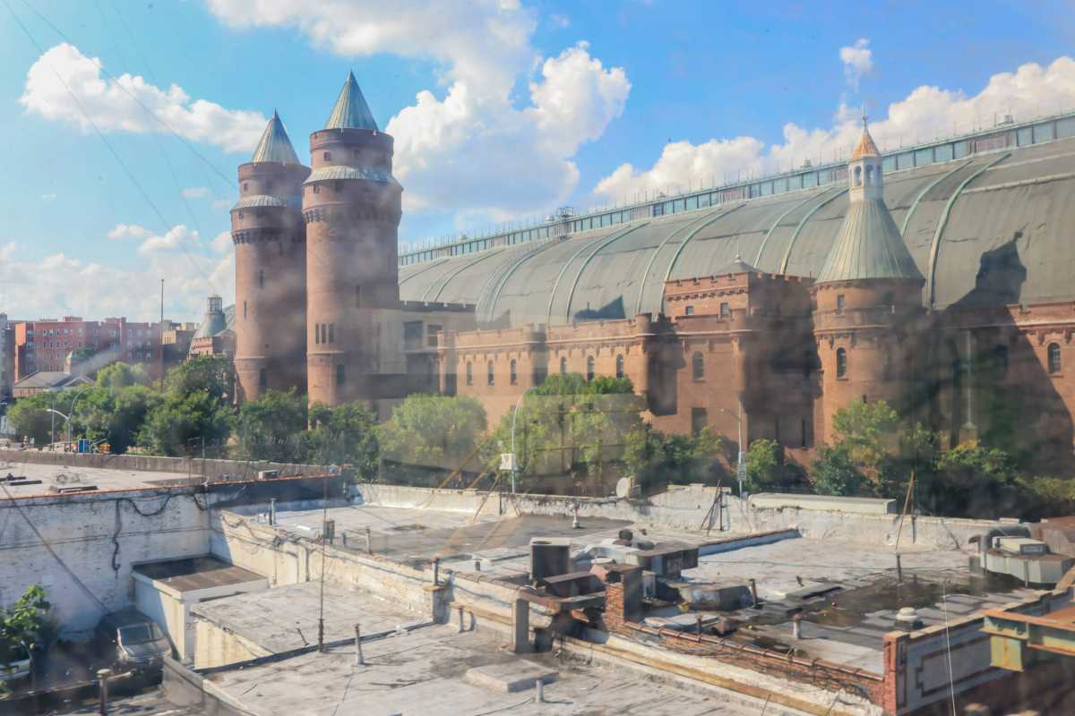 Kingsbridge armory