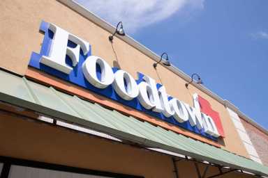 Super Foodtown sign 4