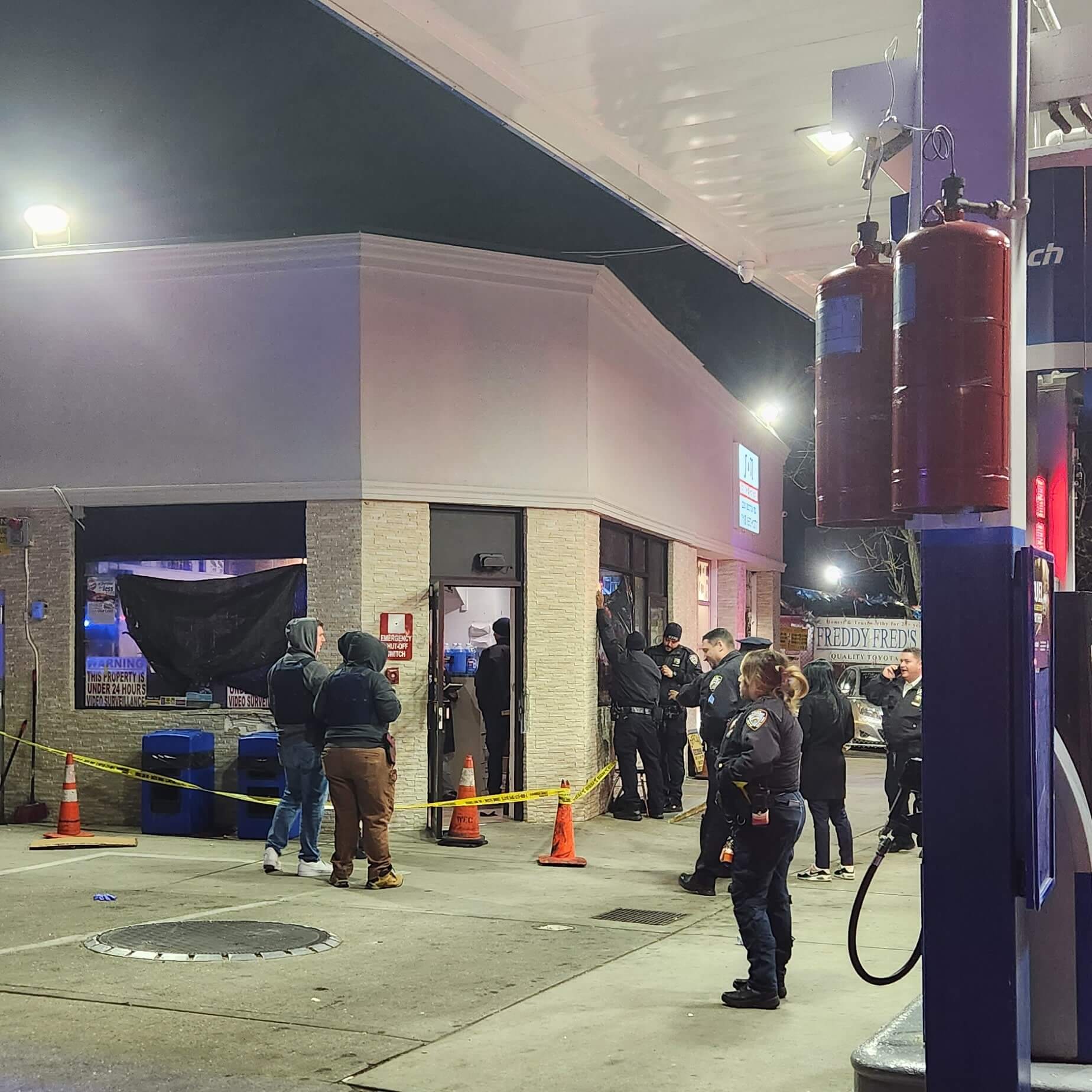 police at the Allerton Sunoco