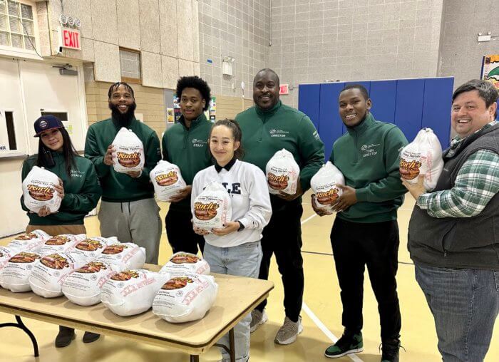 Councilmember Marjorie Velázquez partners with local and national organizations to give away free turkeys ahead of Thanksgiving weekend.