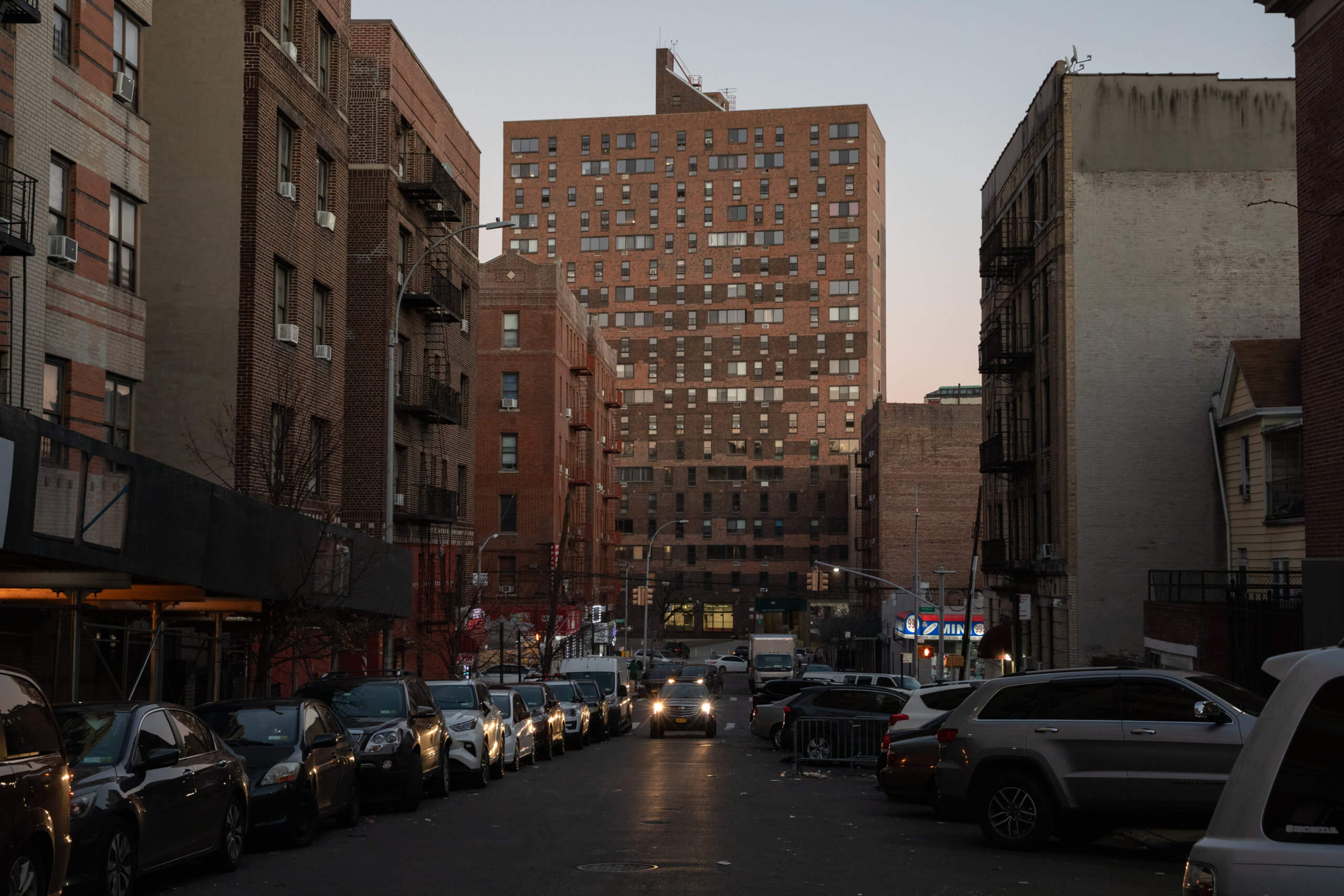RETROSPECTIVE | One year after the deadly Twin Parks fire, a building and  its tenants search for normalcy – Bronx Times