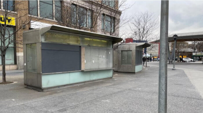 After a $34 million renovation in 2016, Fordham Plaza remains without a vendor in one of the city's busiest transit hubs.