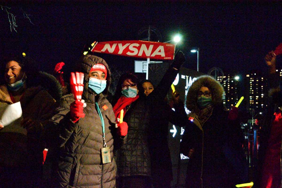 20230302_Bronx Times_Jacobi Hospital Nurse Rally_Perez, Paige_0047_02